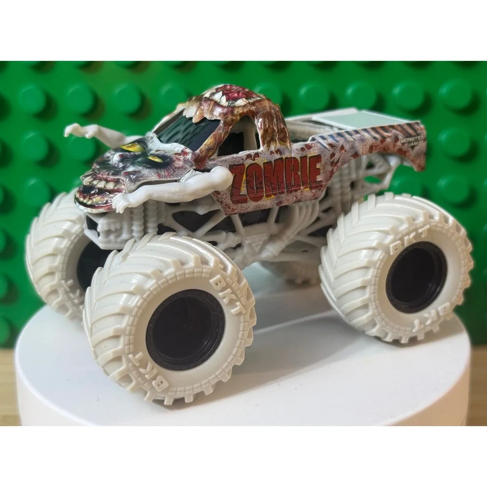 Monster Jam Zombie Monster Truck 1:64 Die-Cast White BKT Tires 2023 Spin Master